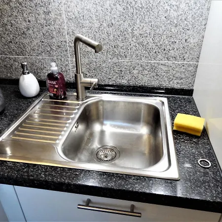 Optimale Und Ruhige Lage: 1-zimmer-apartment Wernigerode