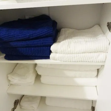 Optimale Und Ruhige Lage: 1-zimmer-apartment *
